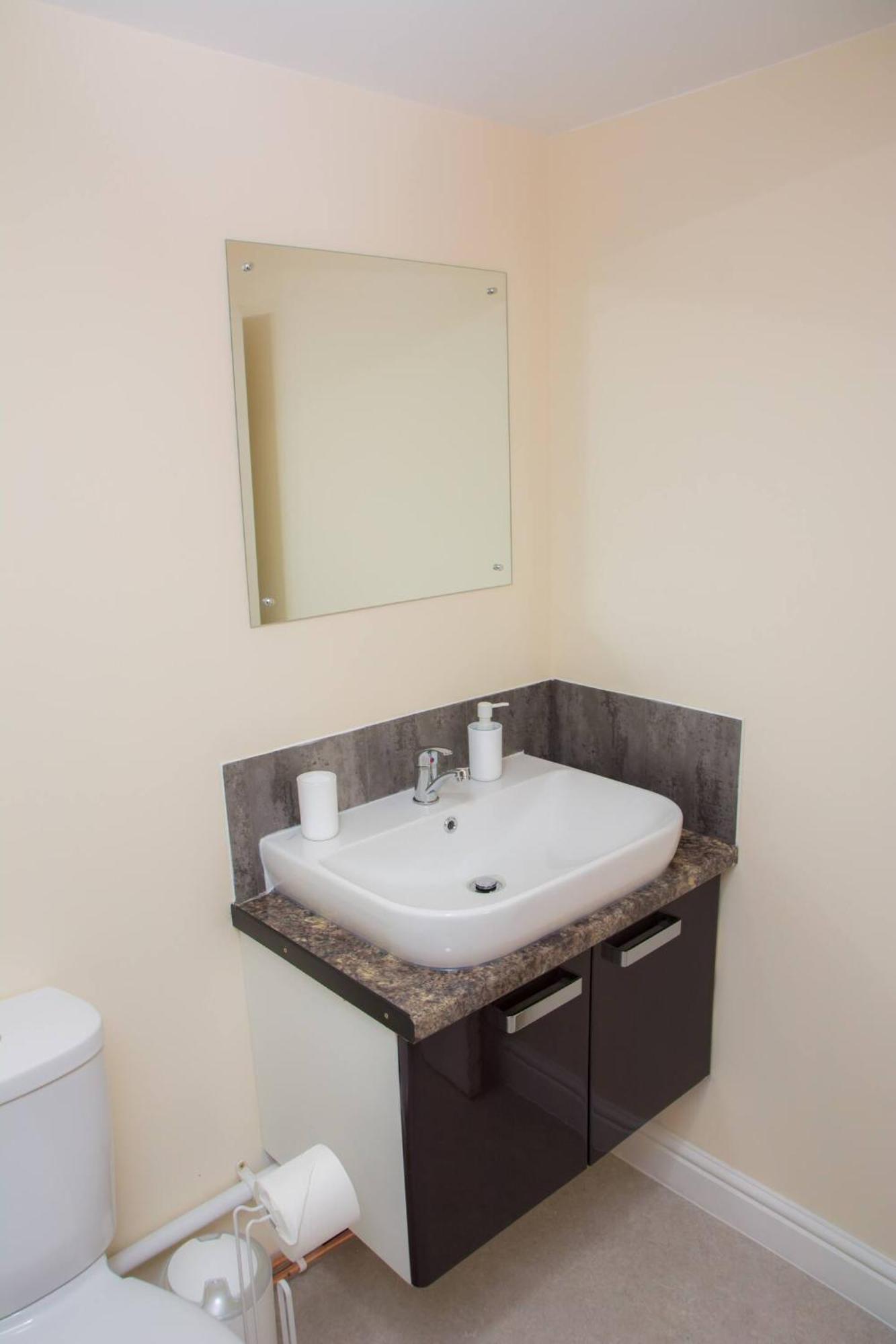 Apartmán Orange Lilly In Stroud With Free Parking Exteriér fotografie
