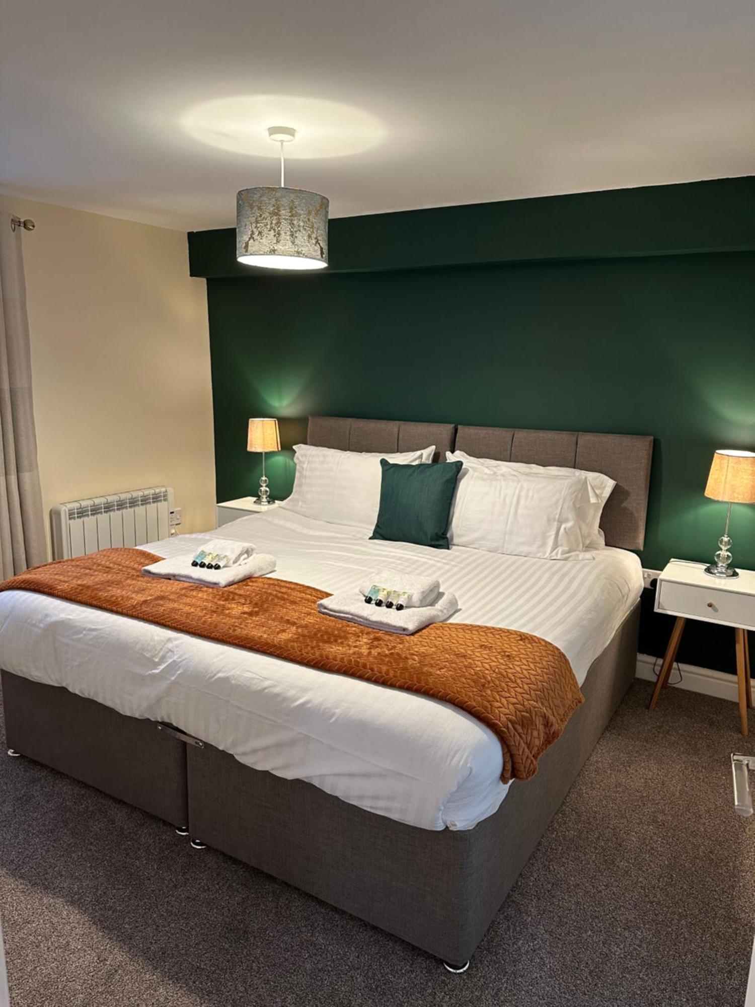 Apartmán Orange Lilly In Stroud With Free Parking Exteriér fotografie