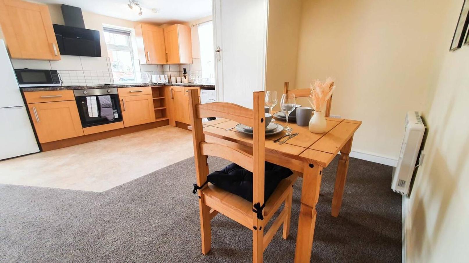 Apartmán Orange Lilly In Stroud With Free Parking Exteriér fotografie